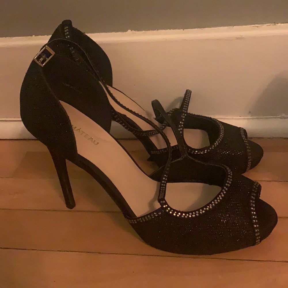 2 for 25$ LE CHÂTEAU- heels